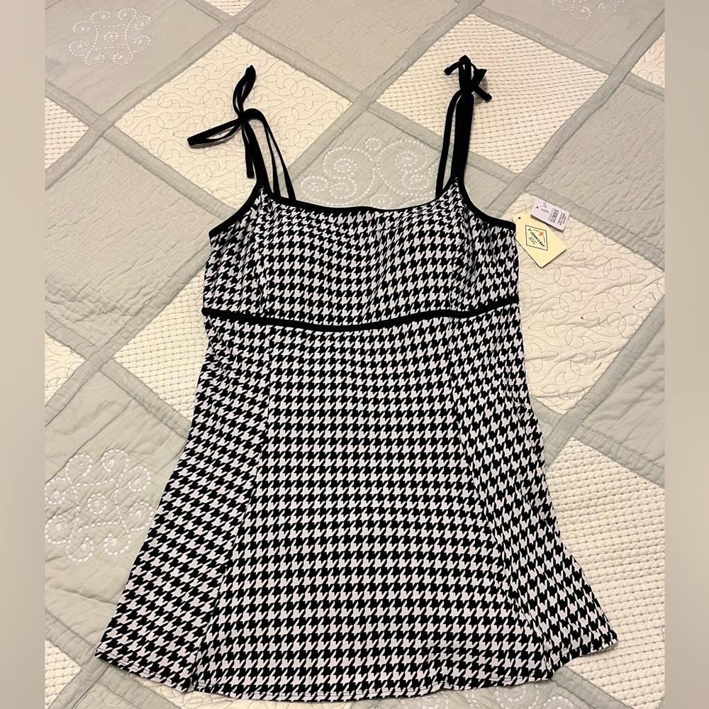 St. Johns Bay black and white Swim Dress SZ 18 New NWT